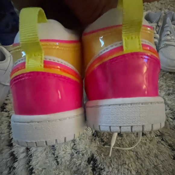 Kids - Picture 5 of 5